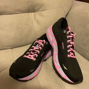 Brooks Ghost 15 Women’s Size 10 Black/Pink/Blue Running Shoes
